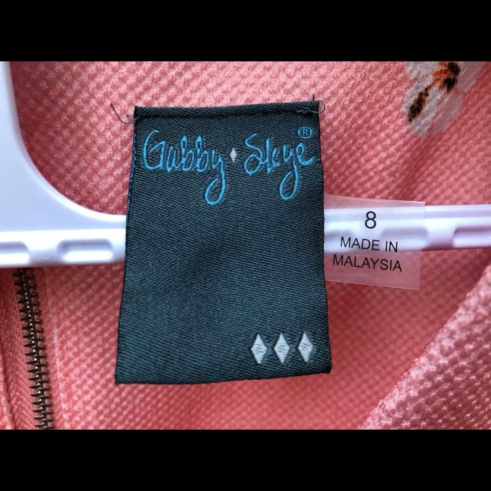Gabby Skye.Beautiful pink dress.New tag is missing - Picture 2 of 5